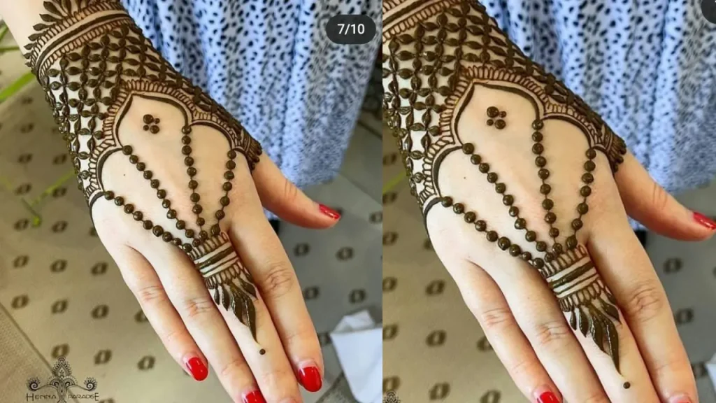 Simple Arabic finger Mehndi design