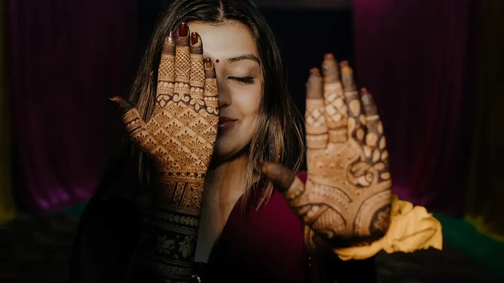 Arti Mehndi Artist