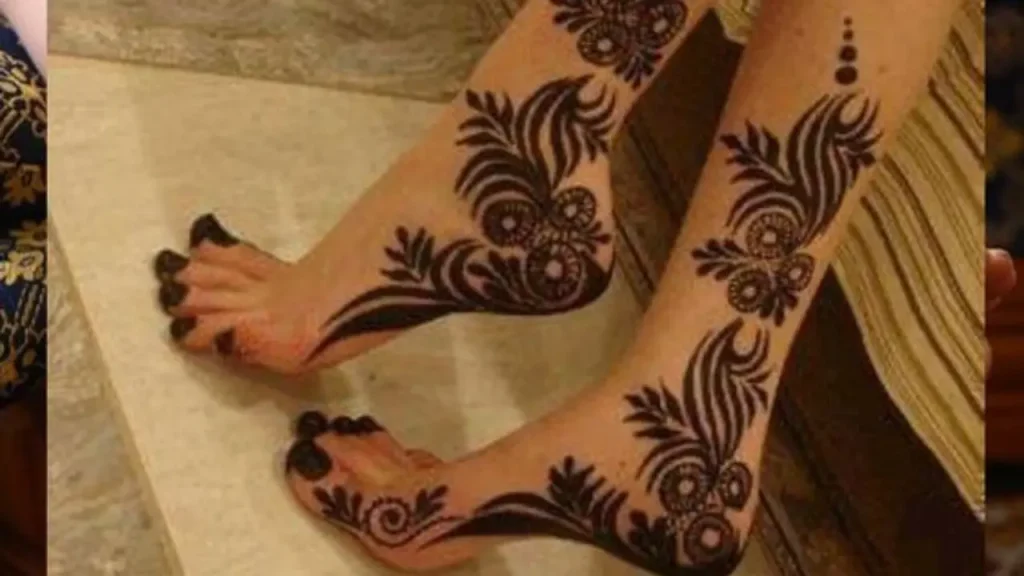 Botanical Mehndi Design for feet